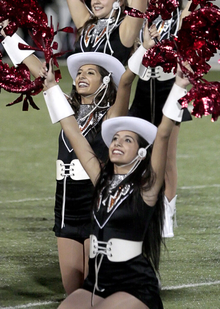 Corazón Marissa Benz (left), Allegra Carissa Benz (right)