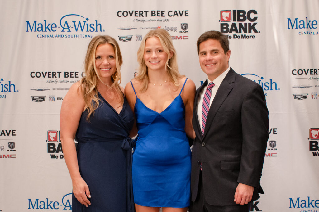 Shannon, Anna,and Ben De Leon