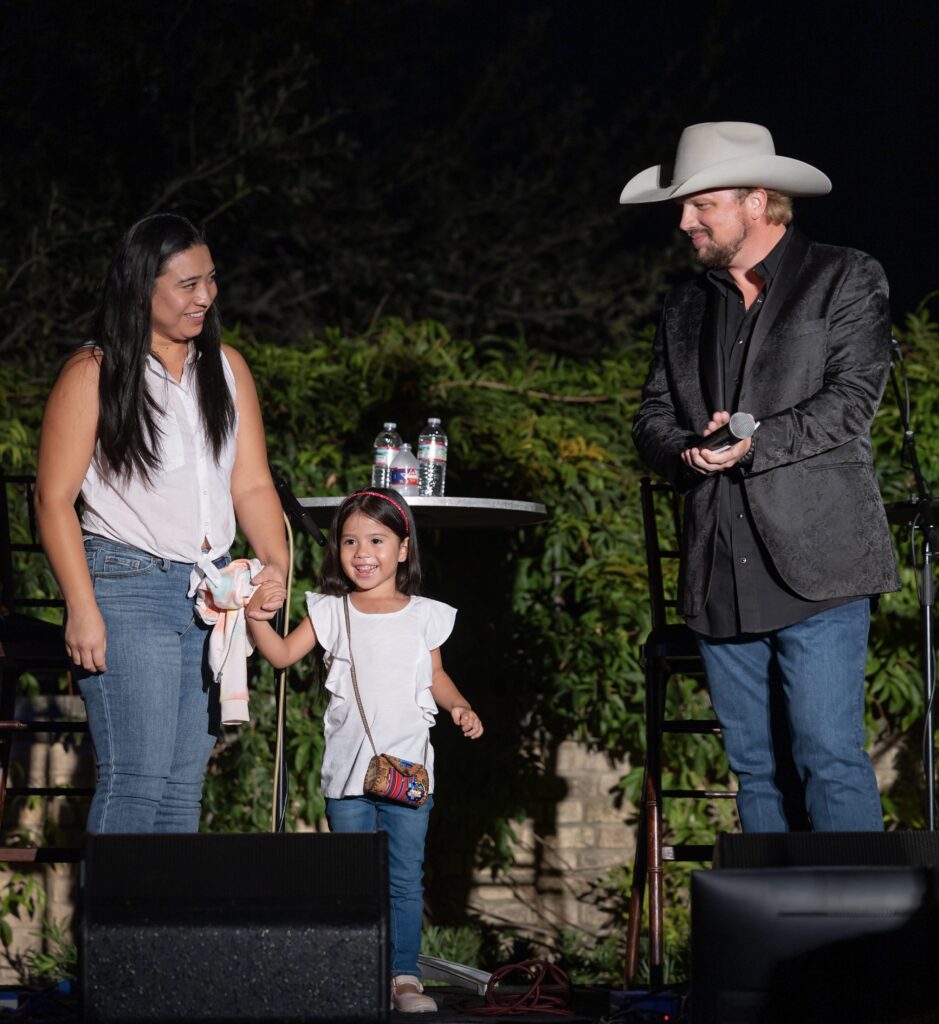 4-year-old Camila from Bolivia and her mom, Rocio Hurtado, with Heath Hale