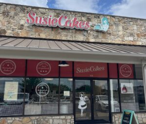 Susie Cakes at West Woods Shopping Center